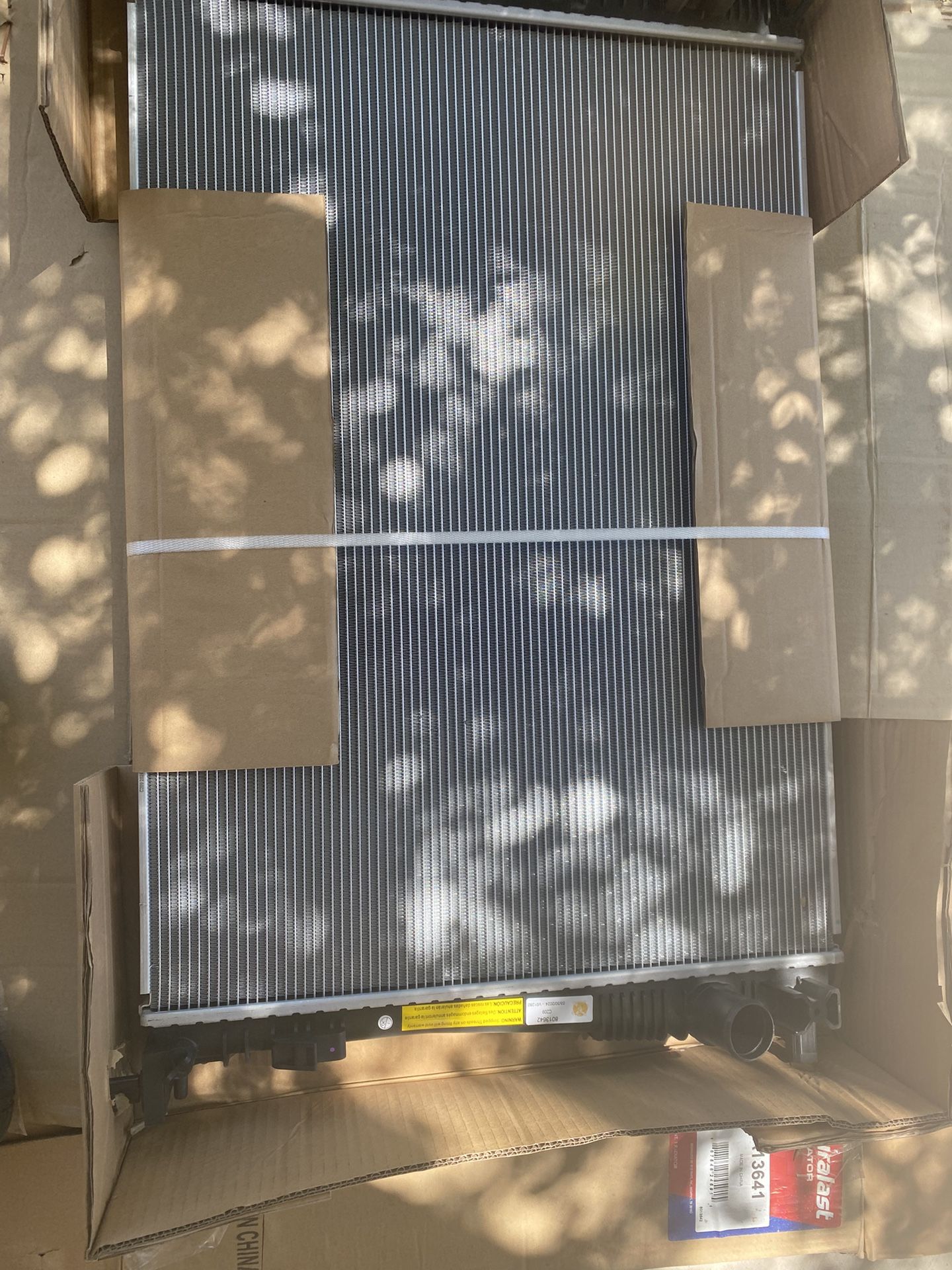 Radiator For 17 Chrysler Pacifica