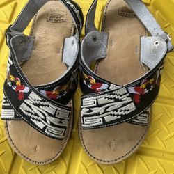 Huaraches De México $20 