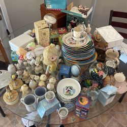 Precious Moments And All Types Of Antique Goods! Need Gone By Today! 