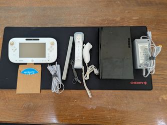 Nintendo Wii U 32 GB Gaming Console with Accessories