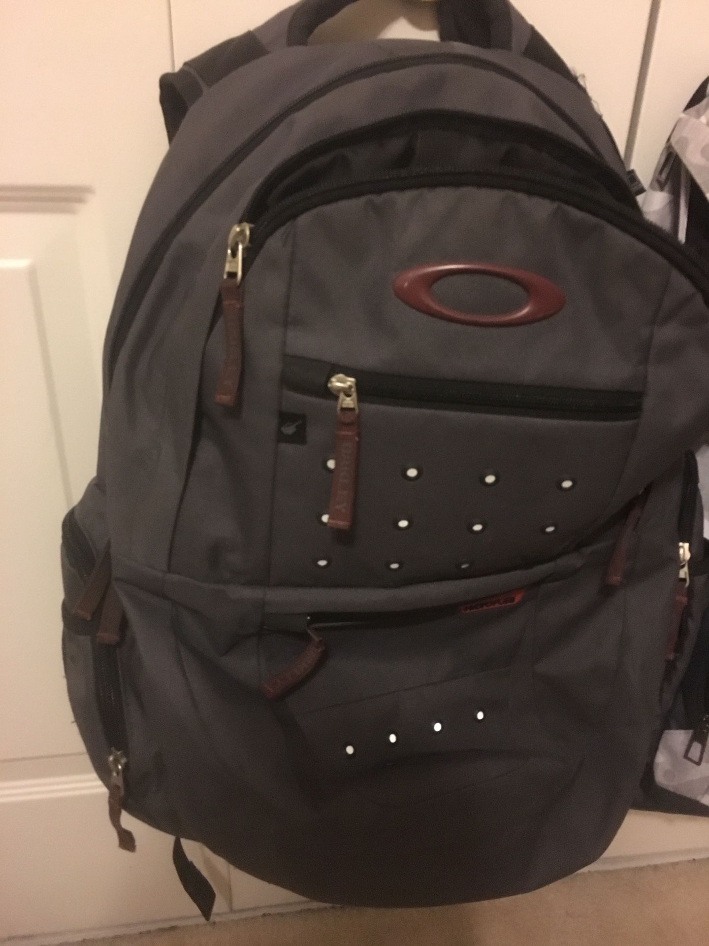 Oakley backpack barely used