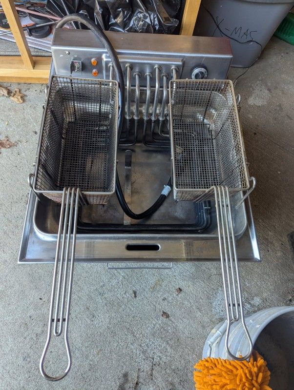 Commercial Tabletop Deep Fryer