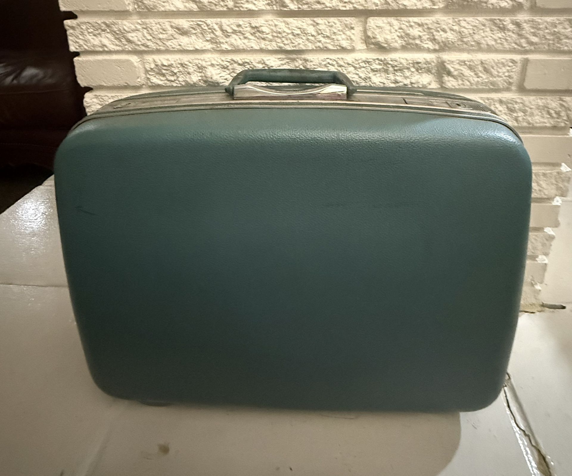 Vintage Samsonite Luggage Biscayne Blue 18"