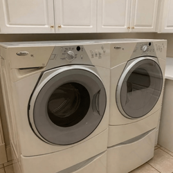 2022 Whirlpool Duet Washer &amp; Dryer Set – Like New, Front Load - Conyers, GA