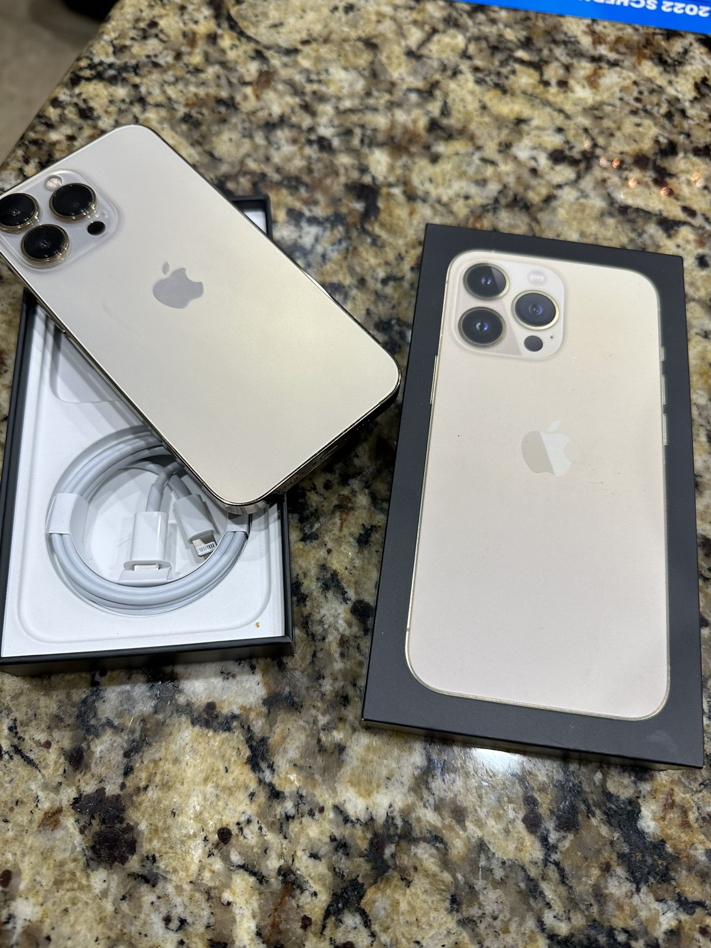IPhone 13 PRO Gold 128GB UNLOCKED No Carrier Restrictions for Sale