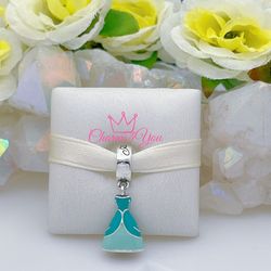 Adorable Charm 925 silver for Pandora moments bracelet.