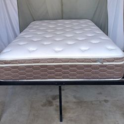 Full Size  Bed   /Cama Matrimonial 