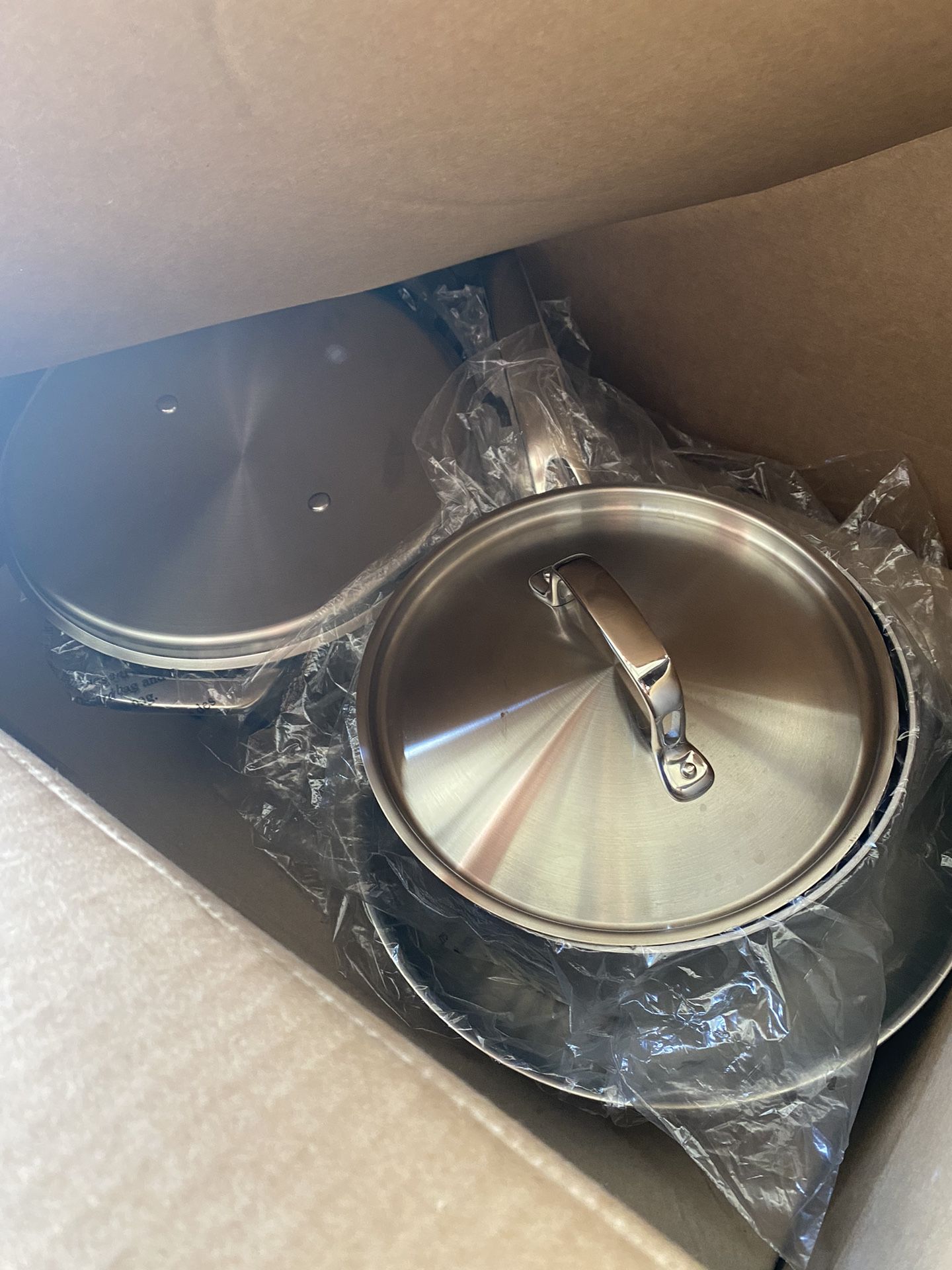 Tramontina 12-piece Tri-Ply Clad Stainless Steel Cookware Set (RETAIL STORE  COSTCO & WALMART $210-$253) BIG SAVING DEAL! ️️️ used like new for Sale in  Bell Gardens, CA - OfferUp