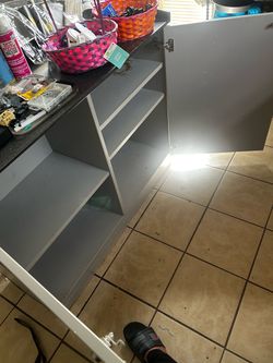 Kitchen isle
