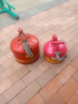 2 Gas Tank  3 gallons  1 gallon  $70