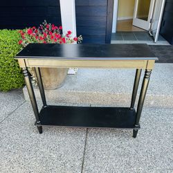 Amazing Black Entry Table
