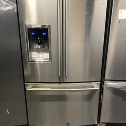 Mixed Brand Kitchen Bundle!! Brand New!! Counter Depth Fridge!!