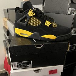 Jordan 4 Thunder 