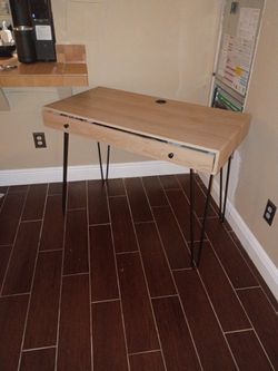 Desk Table