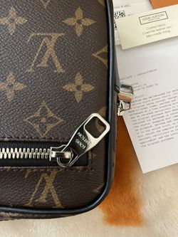 Bags, Louis Vuitton Kasai Clutch