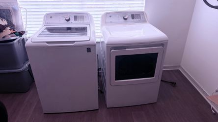 Washer and dryer set