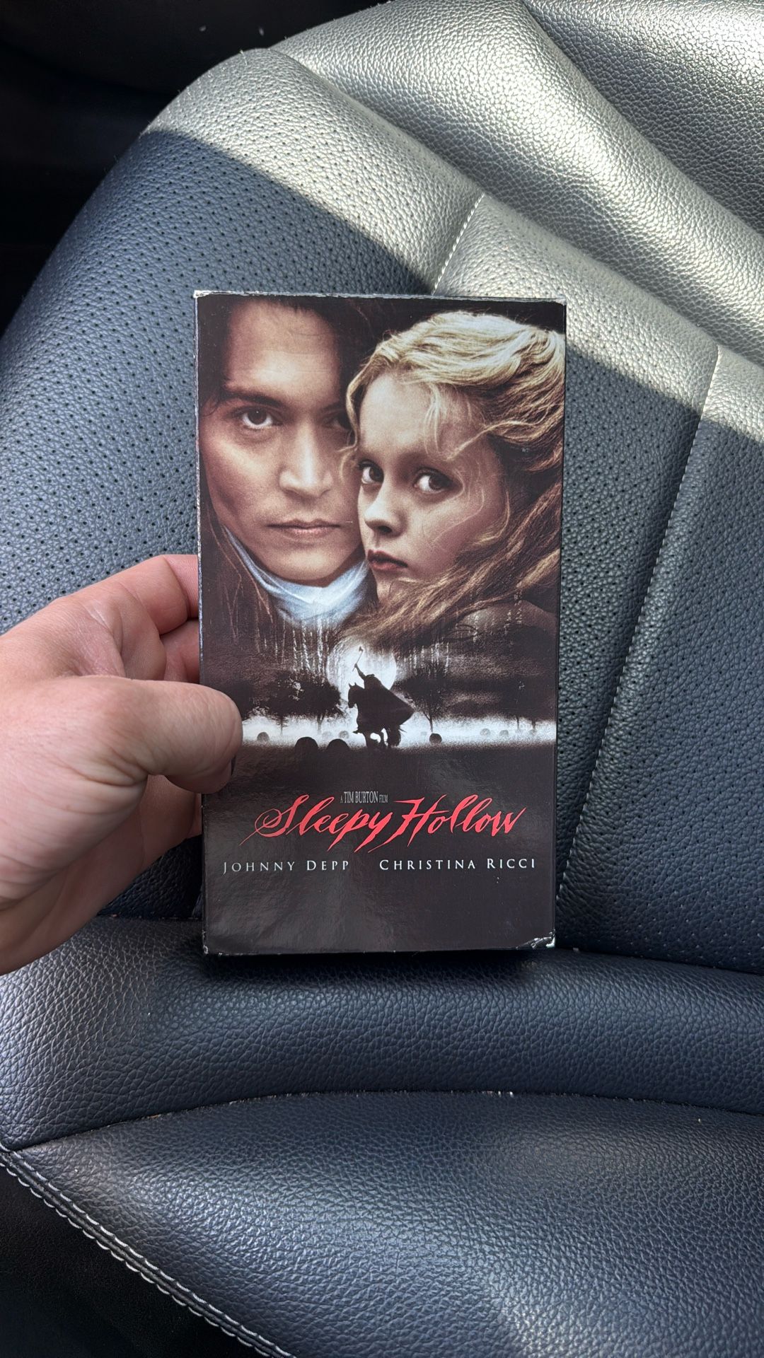 SLEEPY HOLLOW VHS TAPE JOHNNY DEPP CHRISTINA RICCI HORROR FILM 2000
