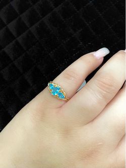 14K Gold Classic Three-Stone Rope Band Ring
