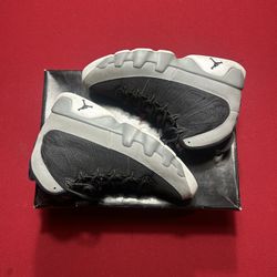 Men's Jordan 9 Retro Particle Grey Black/University Red (CT8019 060)