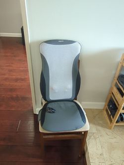 Rechargeable back massager