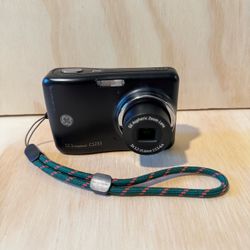 GE C1233 12MP Digital Camera 3X Optical Zoom Blk Tested Good w/Batt-SDCard Read
