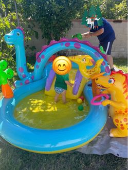 Kids Play Pool