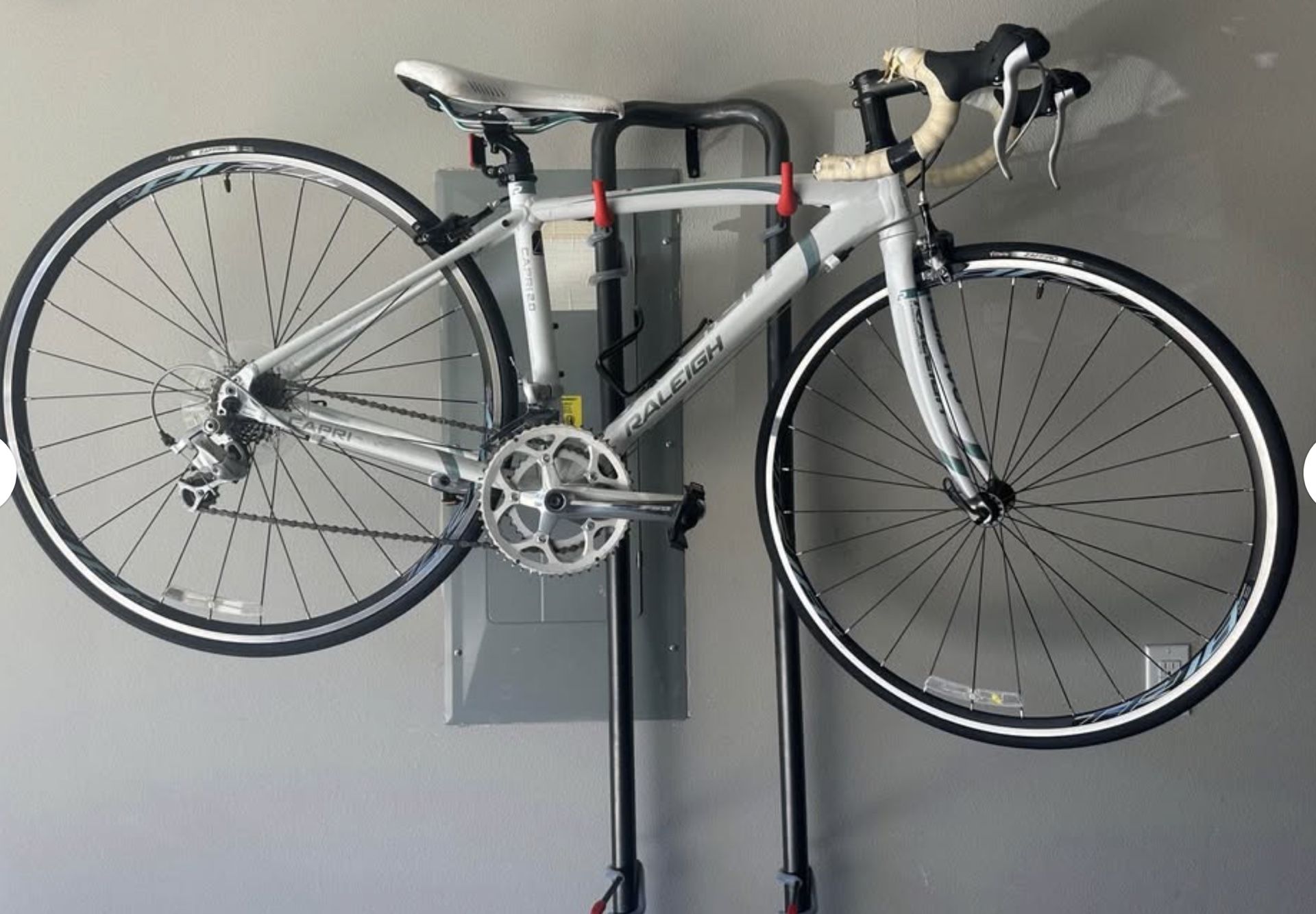 2016 Raleigh Capri 2.0 Road Bike (45cm)