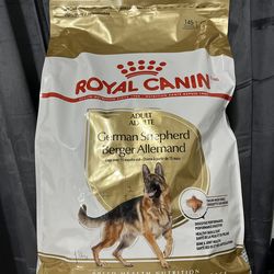 Royal Canin Breed Health Nutrition German Shepherd Adult Dry Dog Food, 30 lb Bag