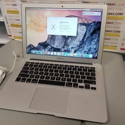 like new MAC AIR 2014 LIKE NEW (INV. M1195N) $450.00