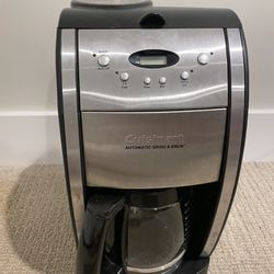 Cuisinart automatic grind and brew Coffee Maker 