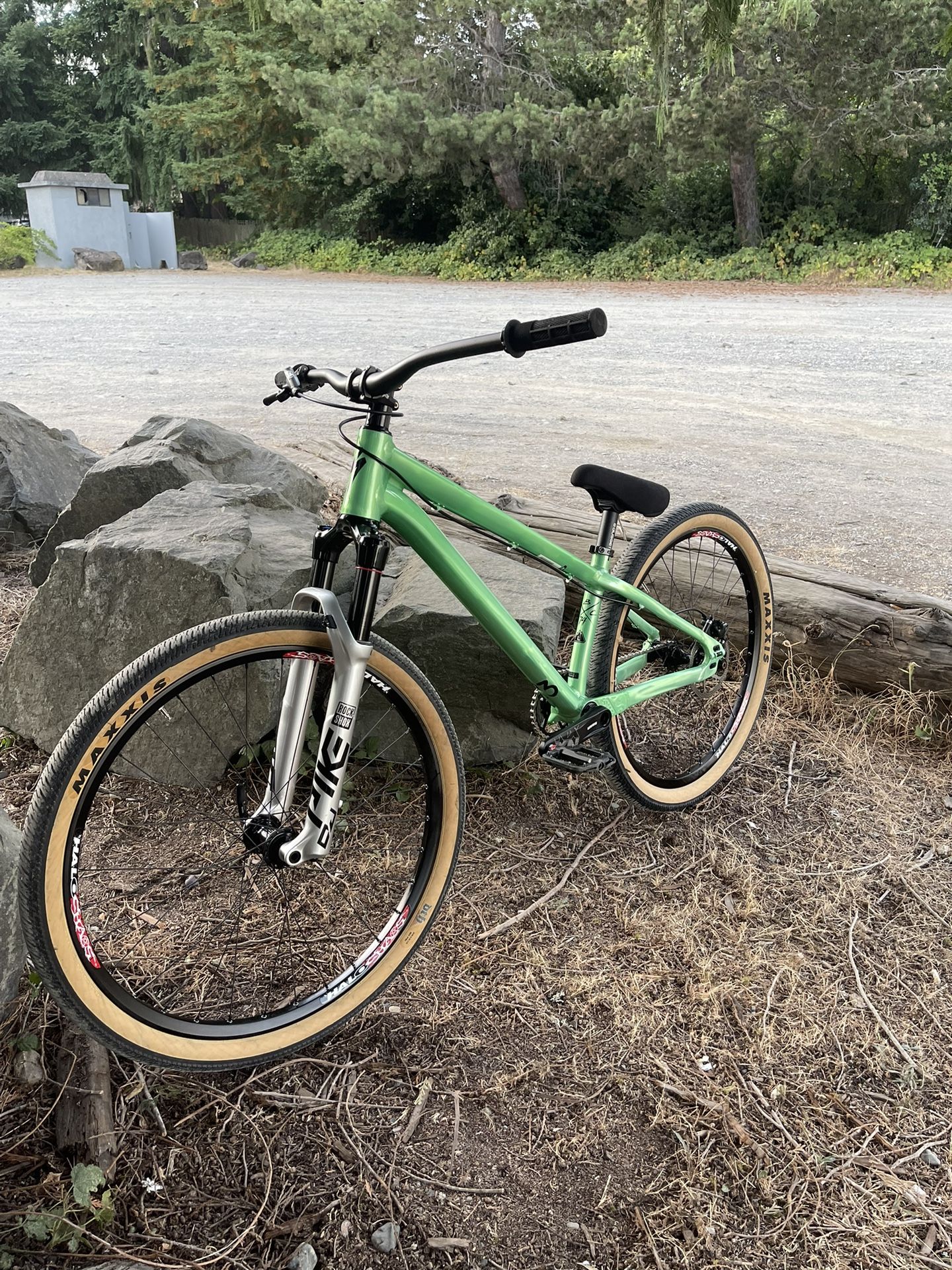 Specialized dirt jumper for sale sale