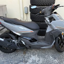 2023 Scooter 