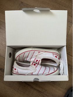 In-n-out shoes size 9