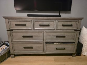 King Bedroom Set -Ashley Furniture