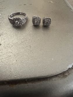 Diamond ring and diamond earrings