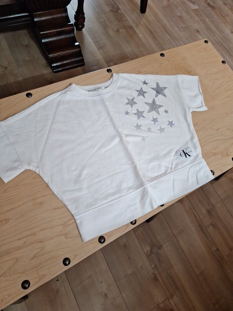 CK X-small Cut Off Sleeve Sweatshirt. Small Stain In Back, Might Just Need To Be Washed