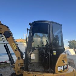 CAT 305 