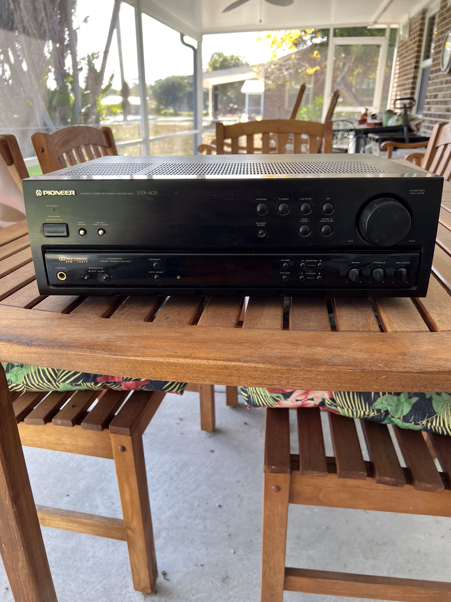 Pioneer VSX-405 Surround Sound Tuner/Amplifier 100 Watts