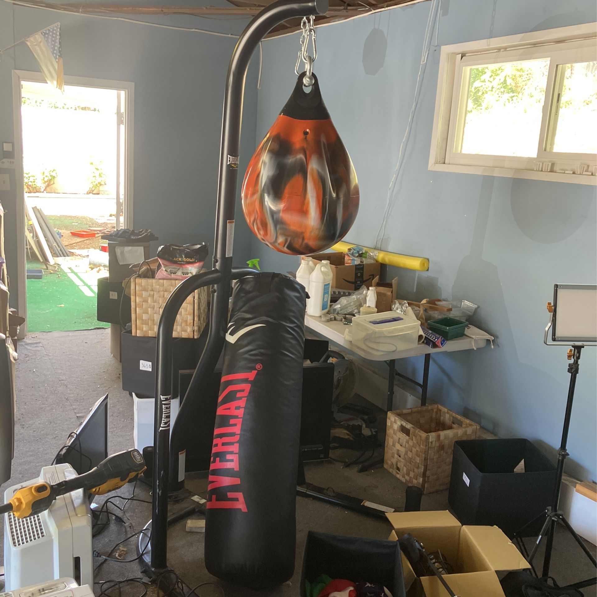 Everlast Punching Bag And Stand And Water Aqua Punching Bag for Sale in