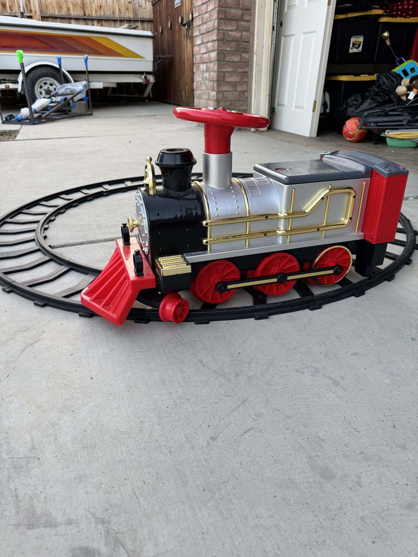 Ride On Train, FAO Schwarz