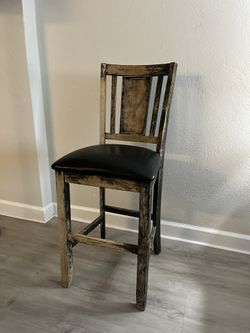 Chair- Elegant Vintage Stools 