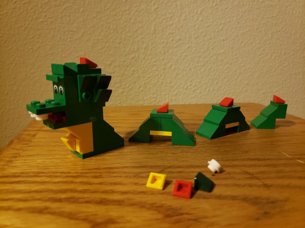 Lego sea monster/dragon