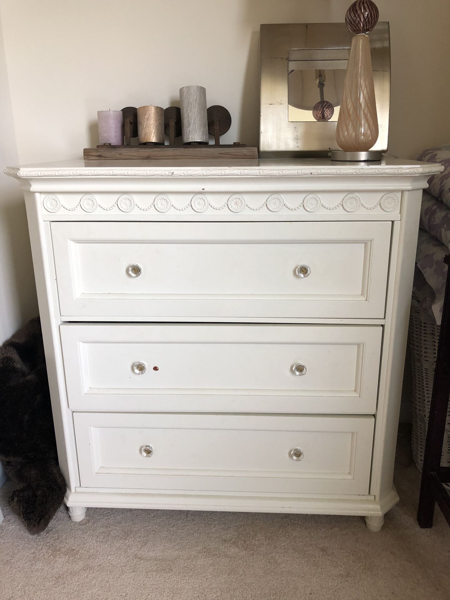 White Shabby Chic Dresser