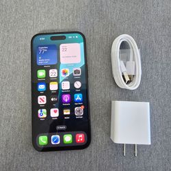 Apple iPhone 15 5G - UNLOCKED - Like New