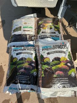 Back to the Roots Organic Value 1 cu. ft. Brown Bark Bulk Mulch Premium Moisture Control Blend with Organic Fertilizer