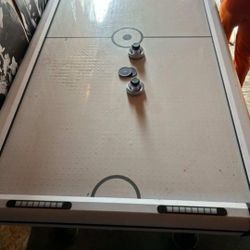 Air Hockey Table