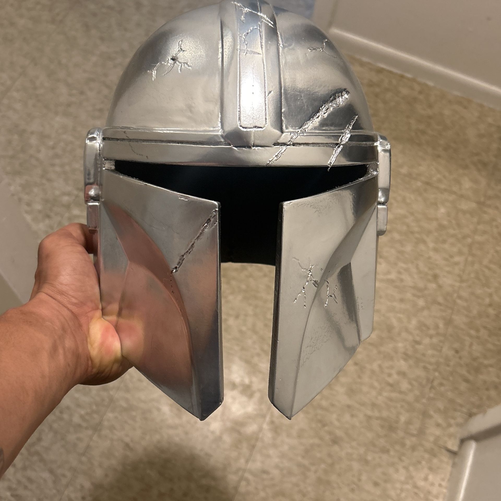 Mask/helmet