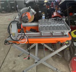 RIDGID . Blade Corded Wet Tile Saw with Extended Rip
