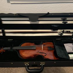 Full Size Violin With Bow And Case 