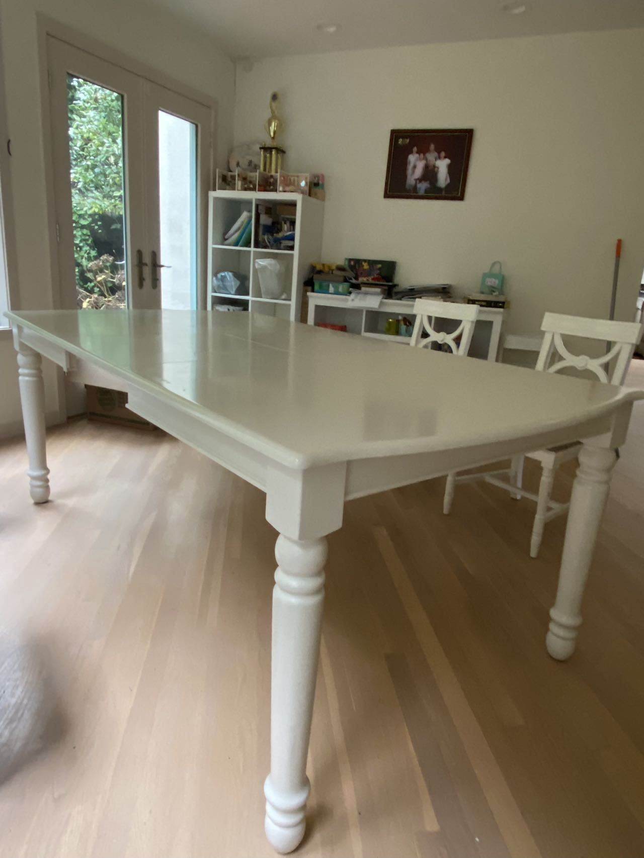 Nice Dining Table With Chairs